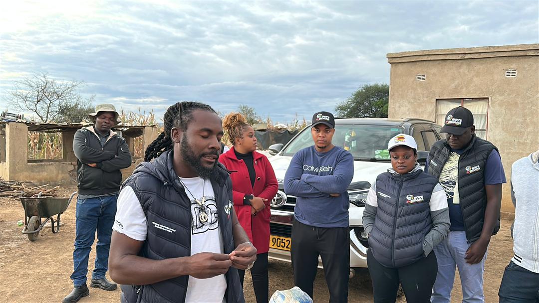 BoysDzaMdara Extends Helping Hand to Fire Victims in Matebeleland North Province